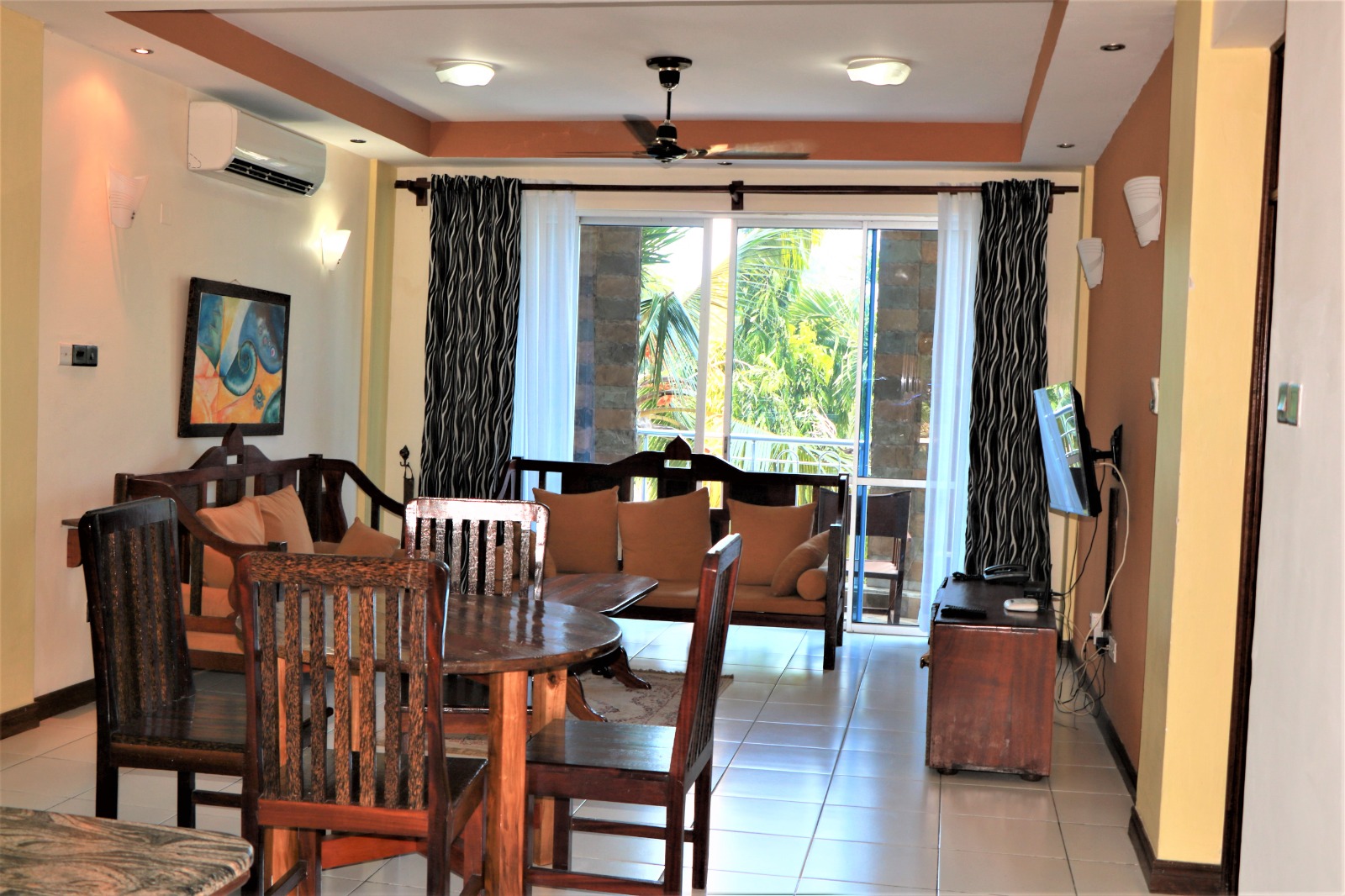 2 bedroom apartment with beachfront near Bamburi M. Affordable furnished Apartment for vacation in Mombasa | Zuru Life Africa
