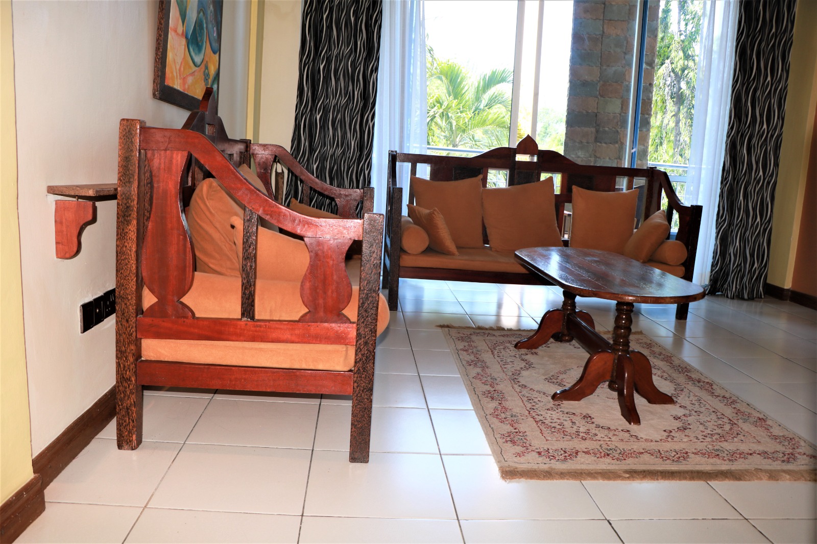 2 bedroom apartment with beachfront near Bamburi M. Affordable furnished Apartment for vacation in Mombasa | Zuru Life Africa