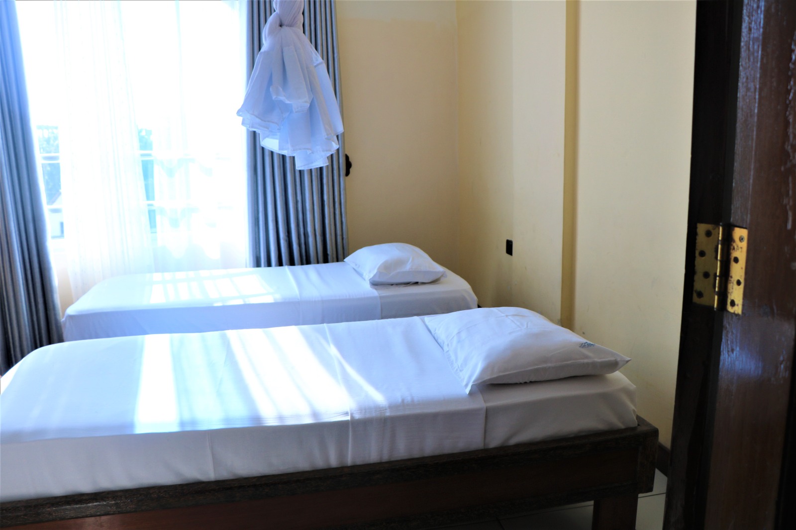 Beach front 2bedroom vacation apartment Mombasa. Affordable furnished Hotel for vacation in Mombasa | Zuru Life Africa