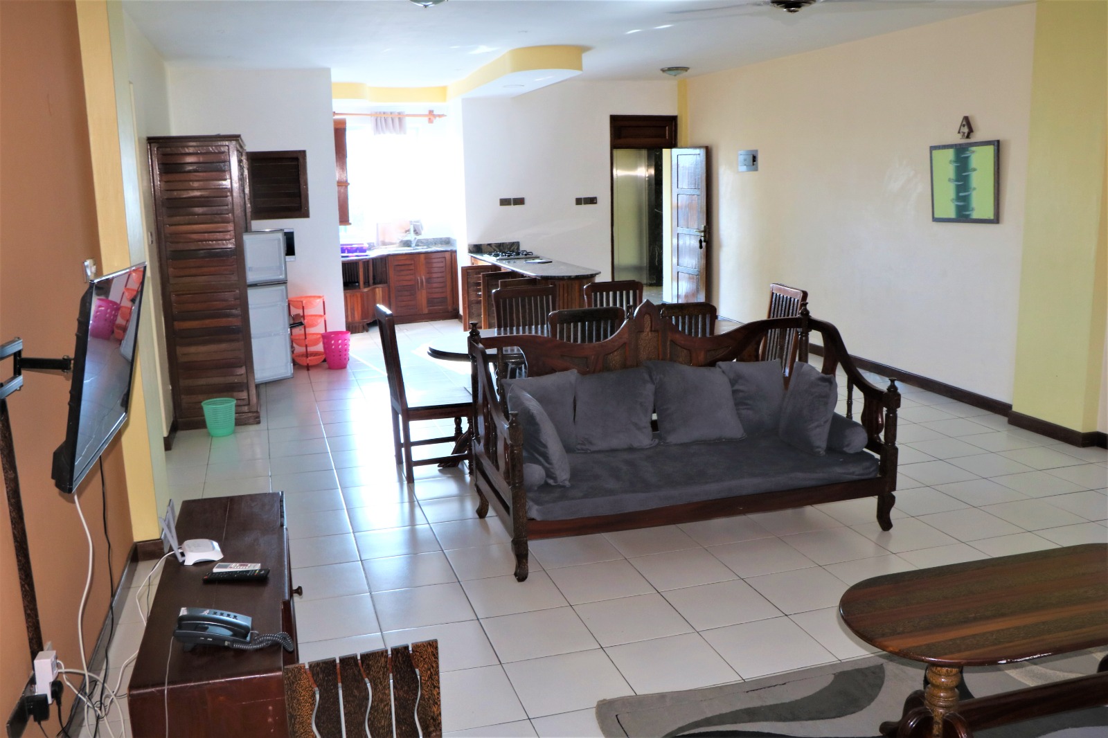 Beach front 2bedroom vacation apartment Mombasa. Affordable furnished Hotel for vacation in Mombasa | Zuru Life Africa