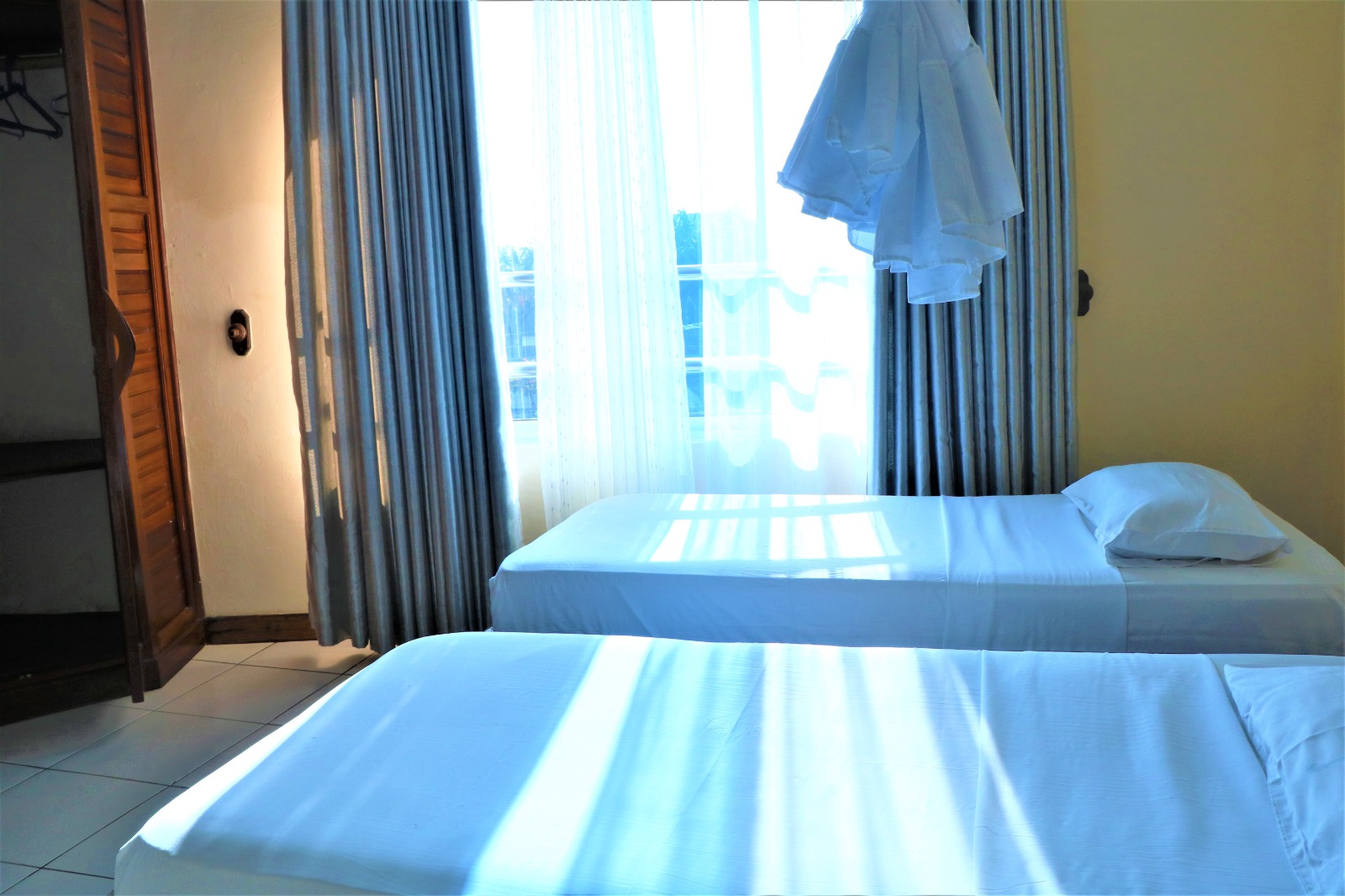 Beach front 2bedroom vacation apartment Mombasa. Affordable furnished Hotel for vacation in Mombasa | Zuru Life Africa