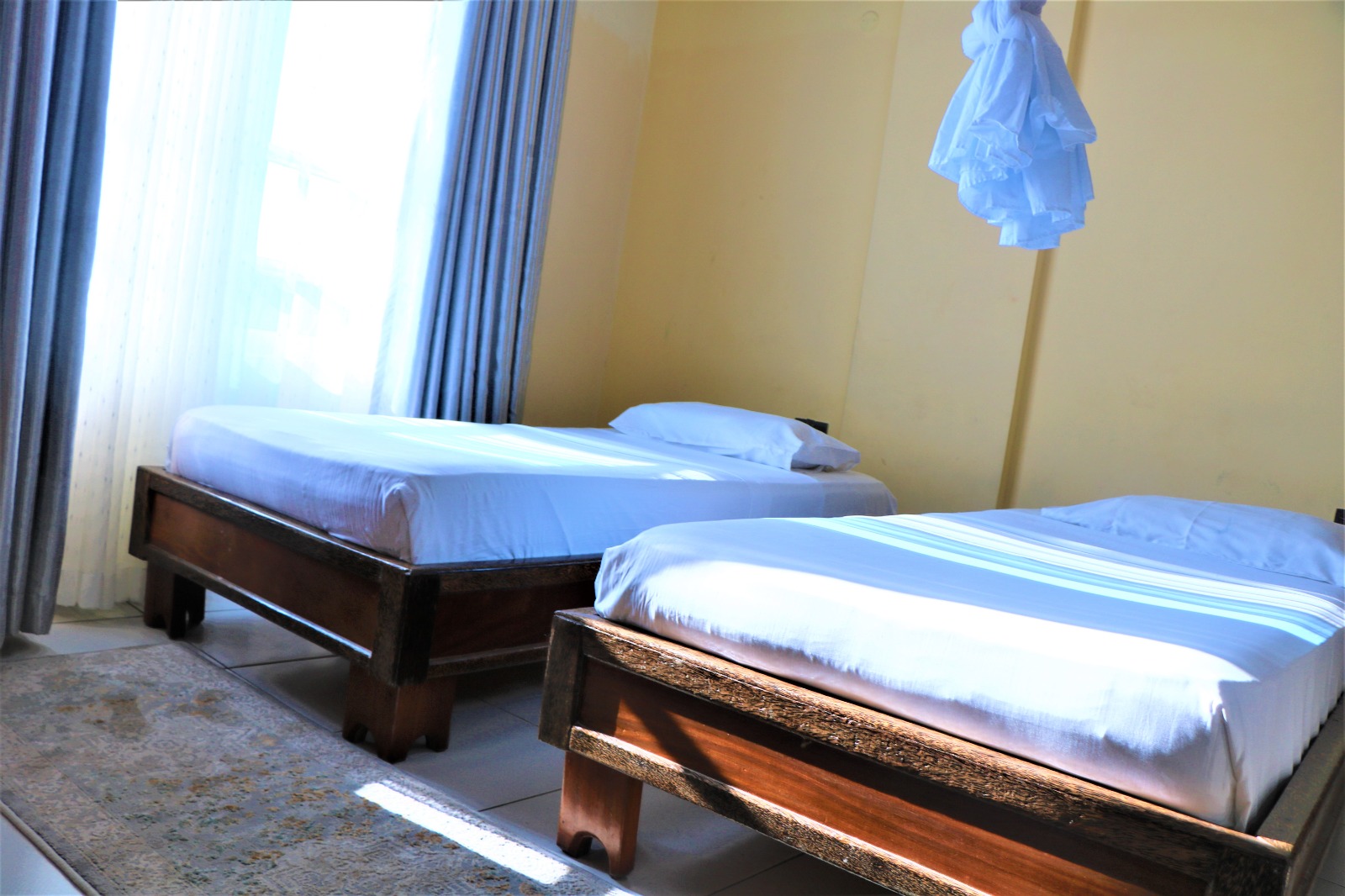 Beach front 2bedroom vacation apartment Mombasa. Affordable furnished Hotel for vacation in Mombasa | Zuru Life Africa