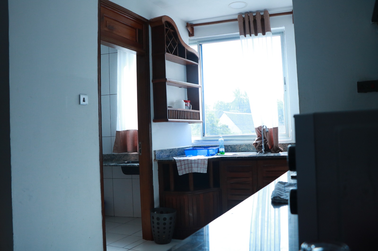 Twin bed vacation apartment in Pirates Beach. Affordable furnished Hotel for vacation in Mombasa | Zuru Life Africa